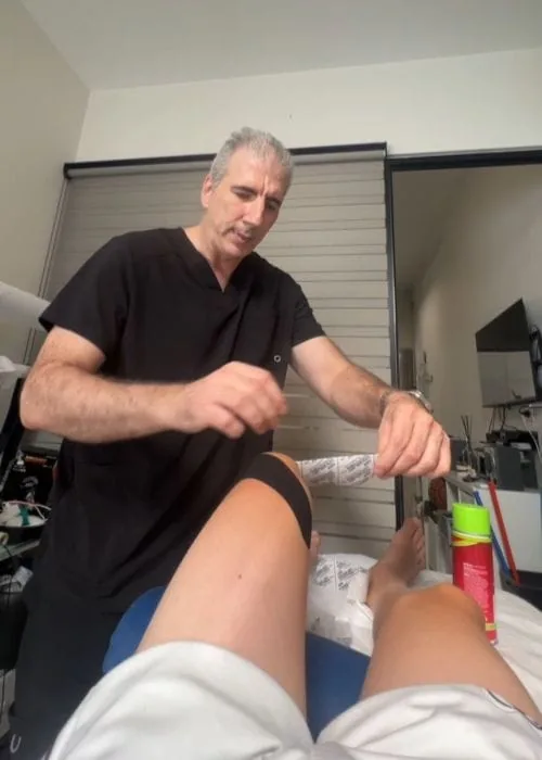 Knee kinesio taping rehabilitation